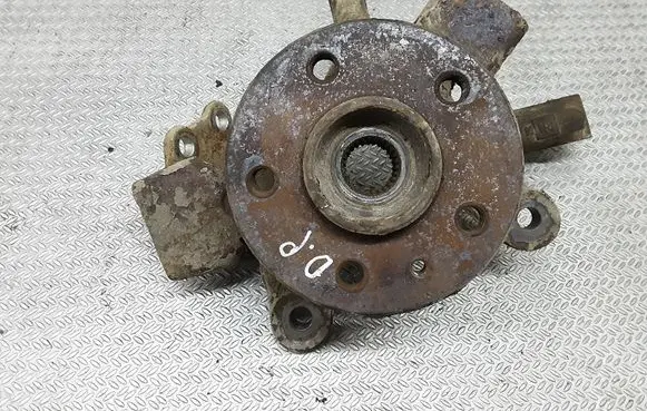 Mercedes-Benz Vito Viano W638 Front wheel hub spindle knuckle