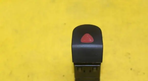Renault Kangoo I Hazard light switch