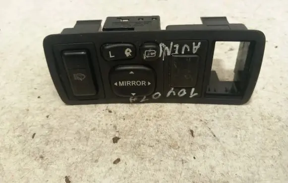 Toyota Avensis T250 Wing mirror switch 183575