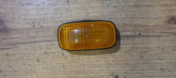 Nissan Primera Front fender indicator light 261602F000 01036