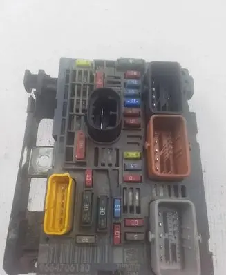 Citroen Berlingo Fuse module 9664706180