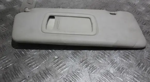 Sun visor clip/hook/bracket