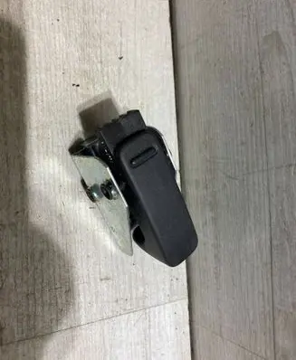 Skoda Octavia Mk3 (5E) Tie down hook / loop 1z9867615d