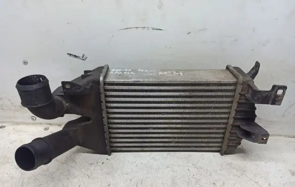 Opel Zafira B Intercooler radiator