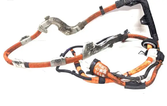 Toyota Prius (XW30) Positive cable (battery) 8216447070G