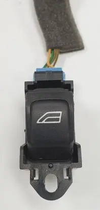 Volvo XC70 Quarter vent window switch 30773272