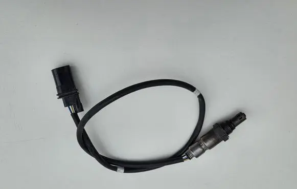 Volkswagen Transporter - Caravelle T6 Lambda probe sensor 04L906262E