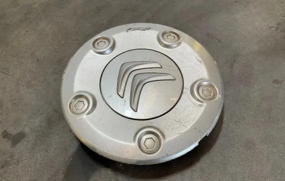 Citroen Jumpy R16 wheel hub/cap/trim 9677381877 9677381777 PGB0171021