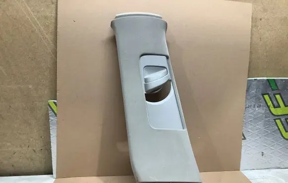 Lexus RX 330 - 350 - 400H (B) pillar trim (top) 6242048050