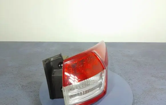 Ford Kuga II Rear/tail lights CV44-13404-BH