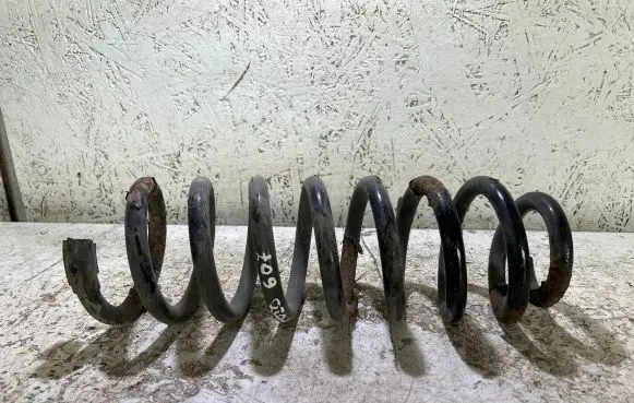 Peugeot 607 Rear coil spring