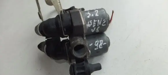 Mercedes-Benz E W210 Coolant heater control valve 1147412114 0018307784