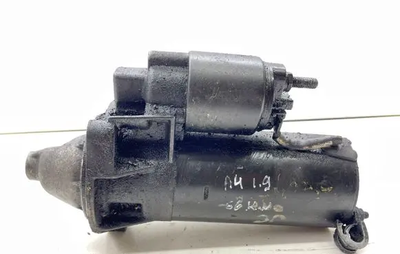 Audi A4 S4 B5 8D Starter motor