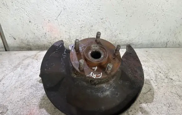 Honda FR-V Front wheel hub