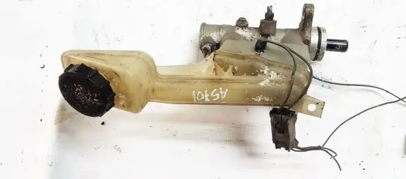 Mazda Premacy Master brake cylinder