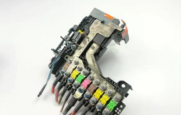 Citroen C4 I Engine control unit/module 9665878280