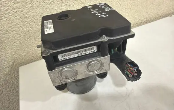 Peugeot 5008 ABS Pump 0265951325