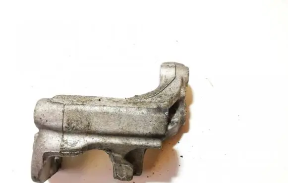 Honda Insight Engine mounting bracket 90tm8