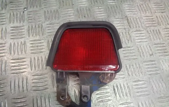 Toyota Avensis T250 Third/center stoplight 02S30892