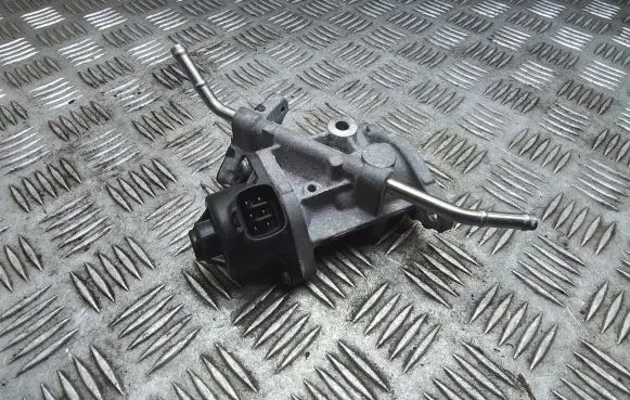 Toyota C-HR I EGR valve 2562037140 25620 37140