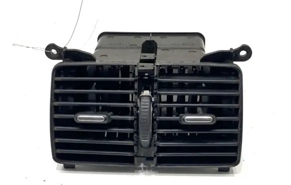 Rear air vent grill