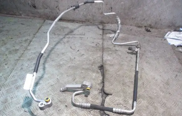 BMW 1 E81 E87 Air conditioning (A/C) pipe/hose 9151737 219920502203 26973907