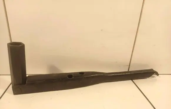Chrysler Voyager Wheel nut wrench 04741753AA 86364D