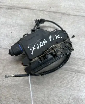 Skoda Fabia Mk1 (6Y) Front door lock 3B1837015N 114977