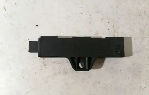 BMW 5 F10 F11 Aerial antenna amplifier 9220832