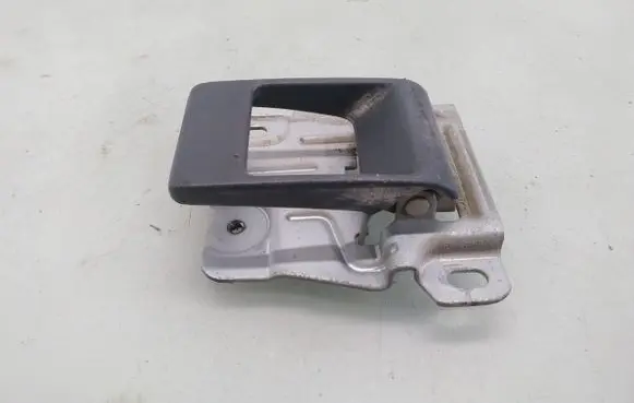 Land Rover Discovery Rear door interior handle