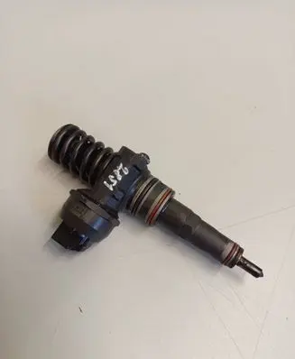 Audi A4 S4 B5 8D Fuel injector 045130073T 0414720035