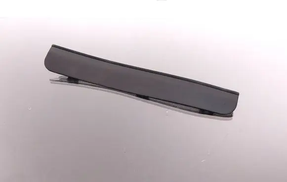 Front bumper splitter molding