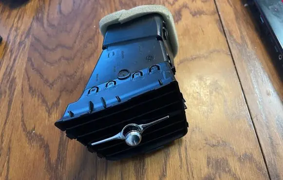 Volvo S90, V90 Dashboard air vent grill cover trim 31366585
