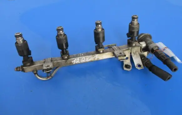 Opel Corsa B Fuel main line pipe