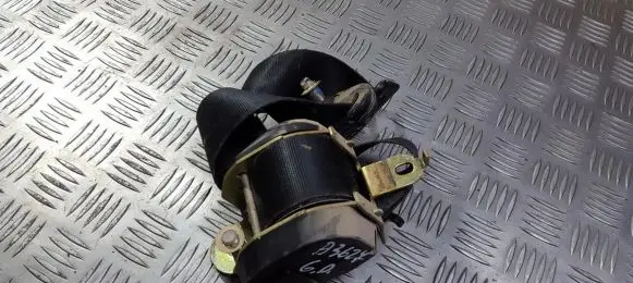 Honda Civic Rear seatbelt