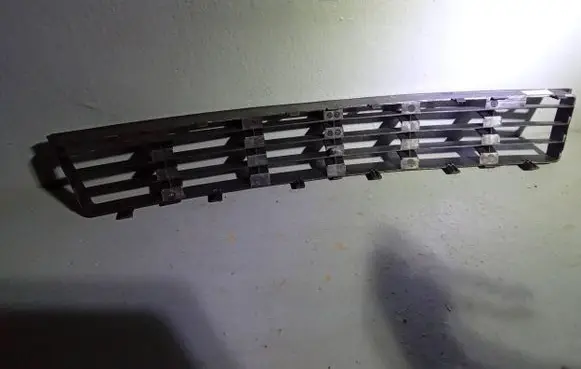 Audi A4 S4 B5 8D Front bumper lower grill AD9901401