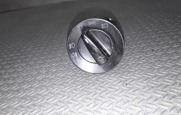 Volkswagen Caddy Light switch