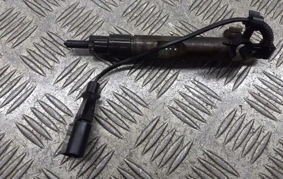 Seat Leon (1P) Fuel injectors set 038130202A