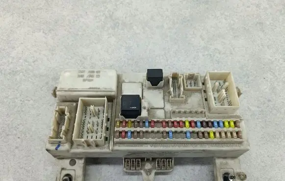 Volvo V50 Fuse box set 8690720
