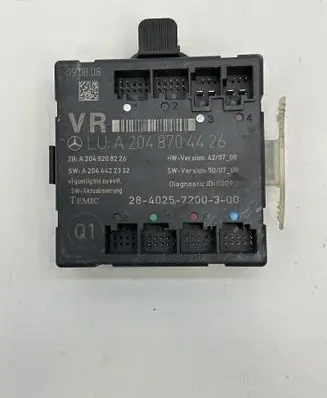 Mercedes-Benz C W204 Door control unit/module A2048704426