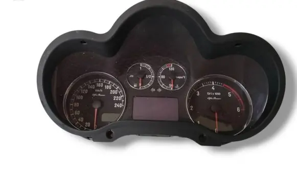 Alfa Romeo 147 Speedometer (instrument cluster) 156071228 110080304092