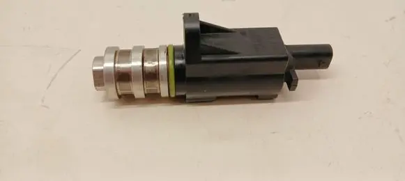 BMW 5 G30 G31 G38 Turbo solenoid valve 7639993 11417639993