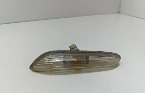 BMW 5 E60 E61 Front fender indicator light 6923920