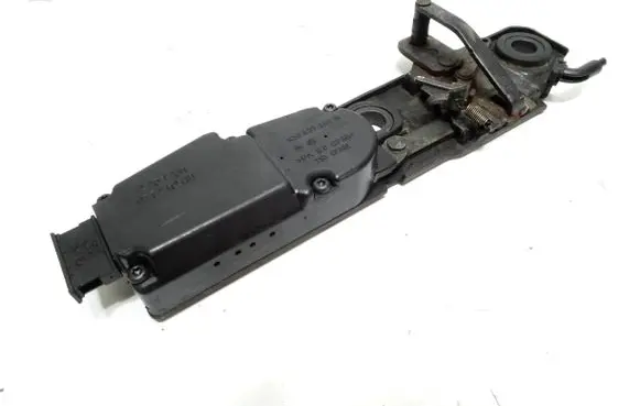 Volkswagen Eos Tailgate/trunk/boot lock/catch/latch 1Q0827383B
