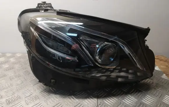 Mercedes-Benz E W213 Headlight/headlamp A2139067606