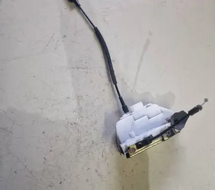 Renault Laguna II Front door lock 000661