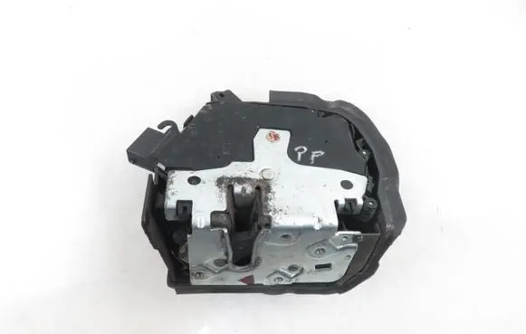 BMW 3 E46 Front door lock 