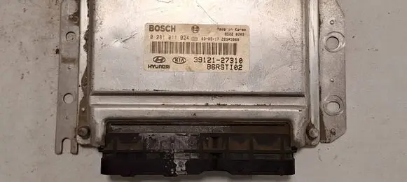 KIA Carens I Engine control unit/module 3912127310 0281011024 86RSTI02