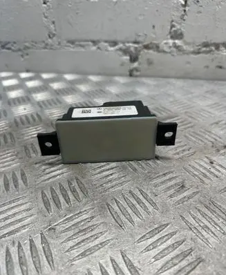 Mercedes-Benz E W213 Voltage converter/converter module A2059052809 1607300895101