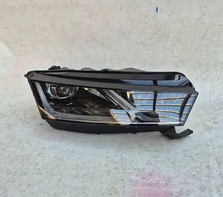 Skoda Octavia Mk4 Headlight/headlamp 5E4941016A